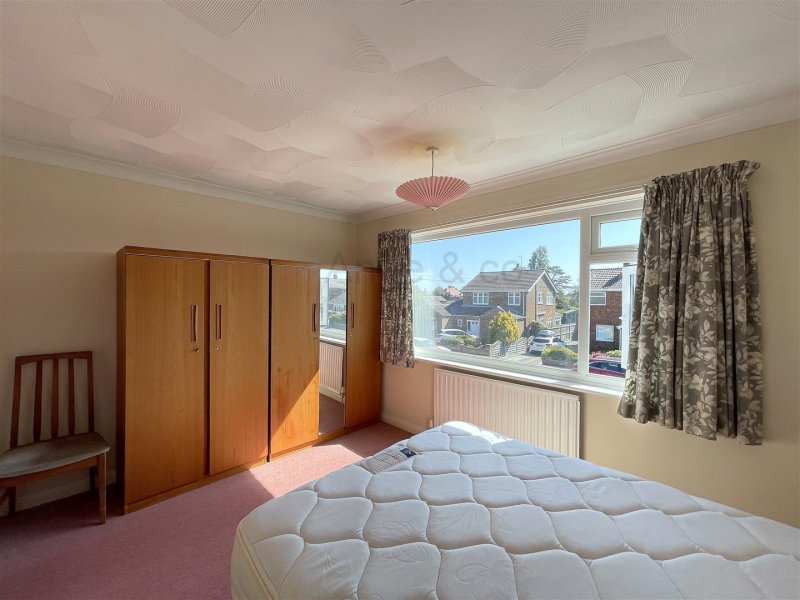 4 bedroom property for sale in Walk, Lowestoft Offers in