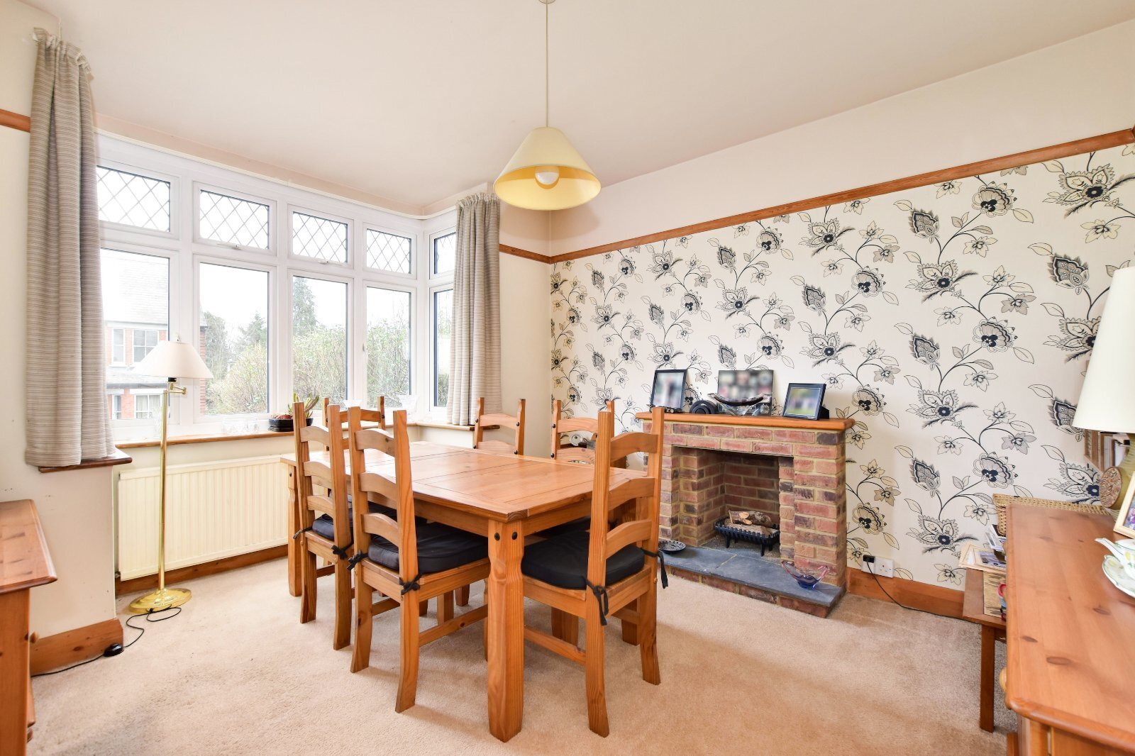 3 bedroom property for sale in Vicarage Lane, Kings Langley, Herts, WD4