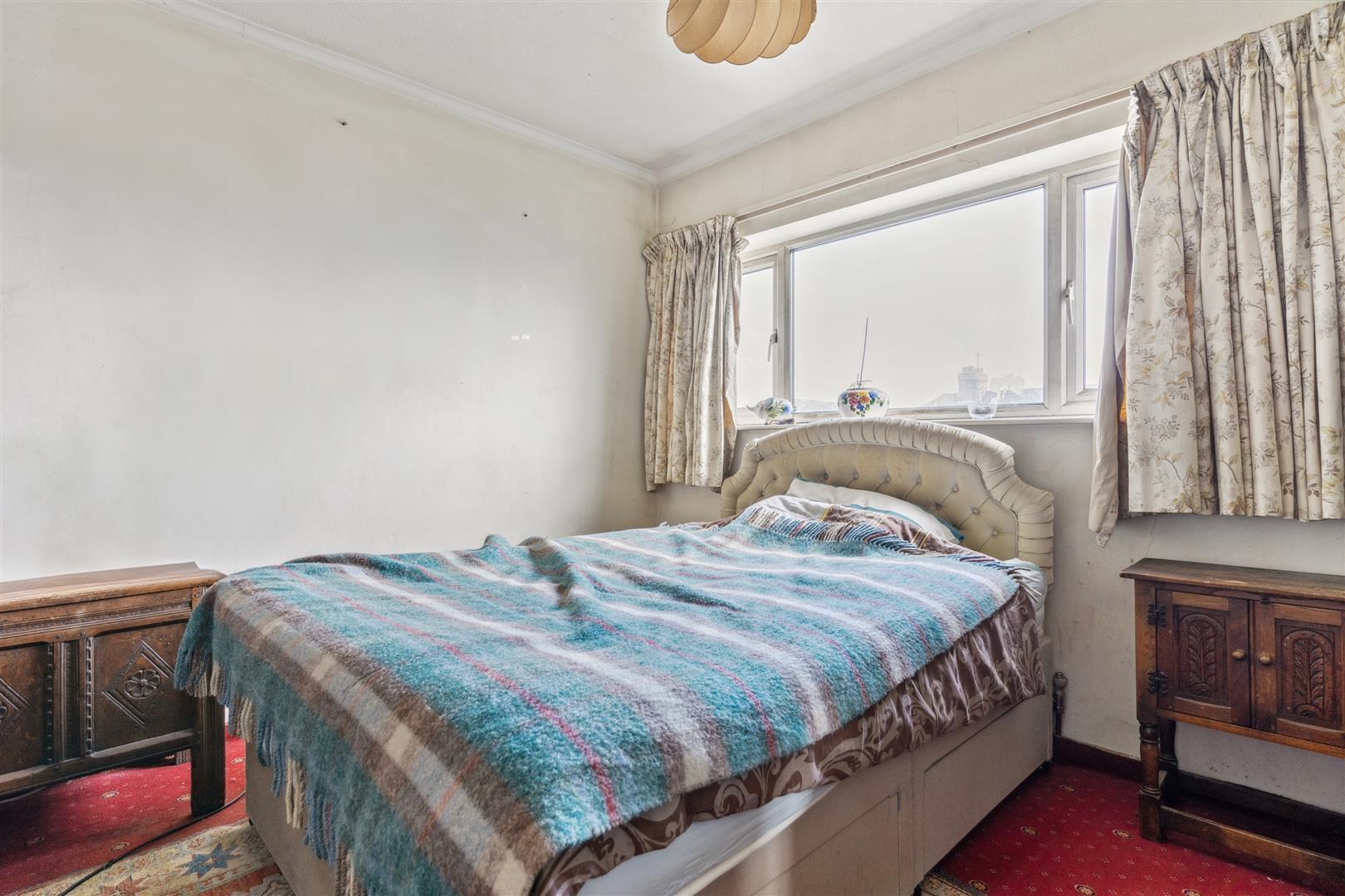 3 bedroom property for sale in Langlands, Lavendon, Olney £270,000