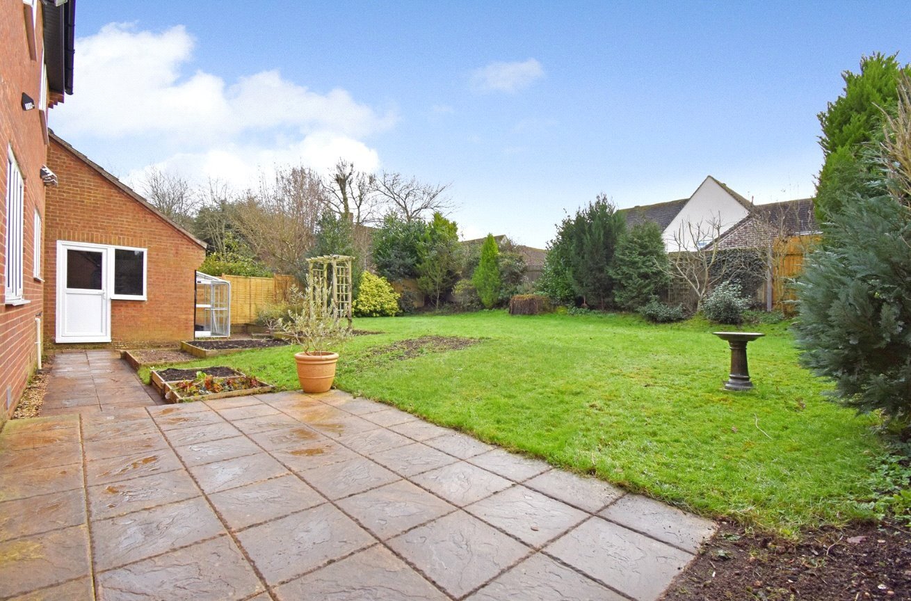 4 bedroom property for sale in Wellmans Meadow, Kingsclere, Newbury, RG20 Guide price £565,000
