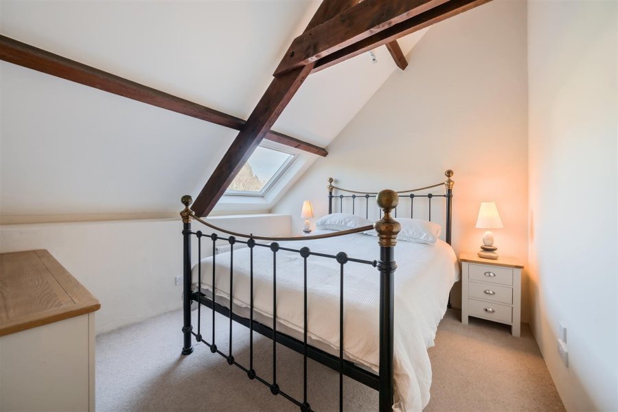 Stags 4 bedroom property for sale in East Cornworthy, Totnes