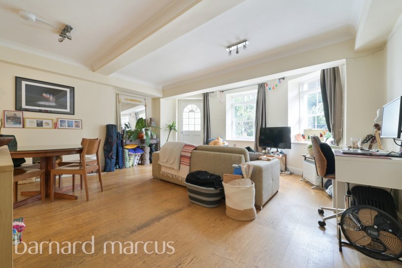 Kennington Park Road, London 1 bedroom apartment Barnard Marcus