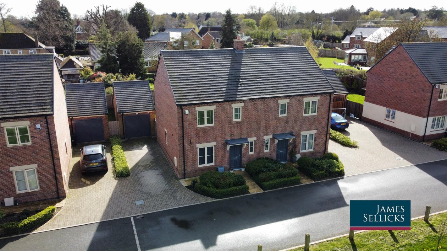 3 bedroom property for sale in Northfield Avenue, Great Bowden, Market