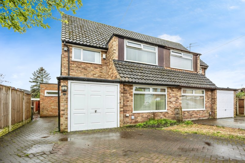 4 bedroom property for sale in Buttermere Close, Maghull, Liverpool