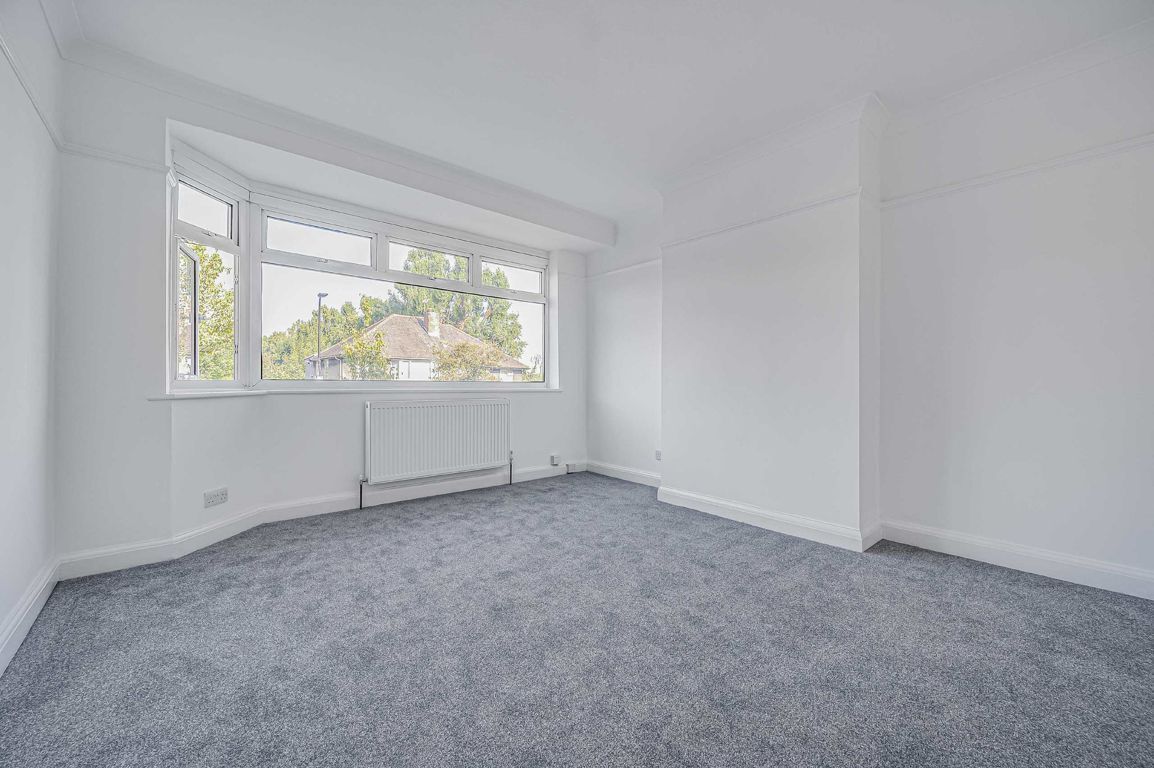 Robertson Smith & Kempson 1 bedroom property for sale in Connell Crescent, Ealing £325,000