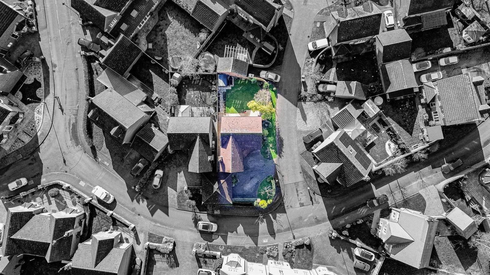 4 bedroom property for sale in Holford Moss, Sandymoor, Runcorn £415,000