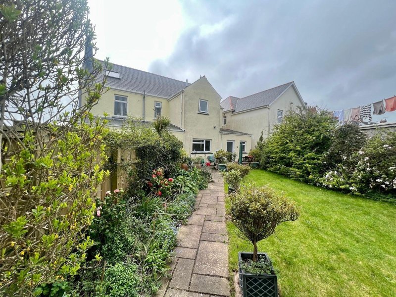 3 bedroom property for sale in Wellington Road, Hakin, Milford Haven, SA73 £249,999