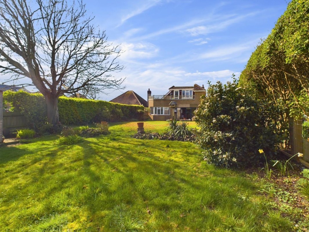 3 bedroom property for sale in Longhill Road, Ovingdean £775,000