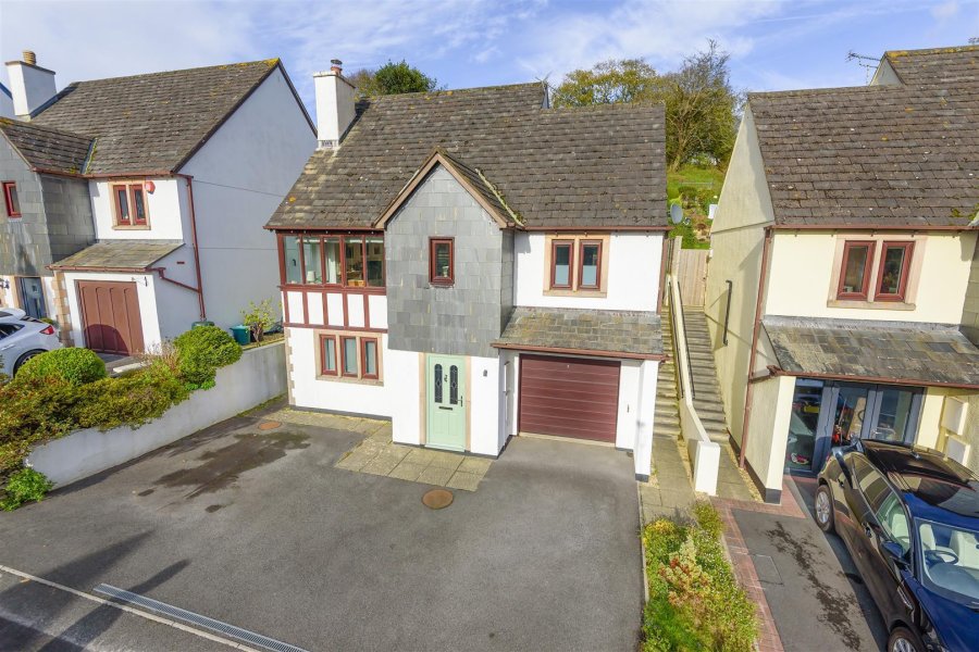 Stags 3 bedroom property for sale in 42 Copland Meadows, Totnes