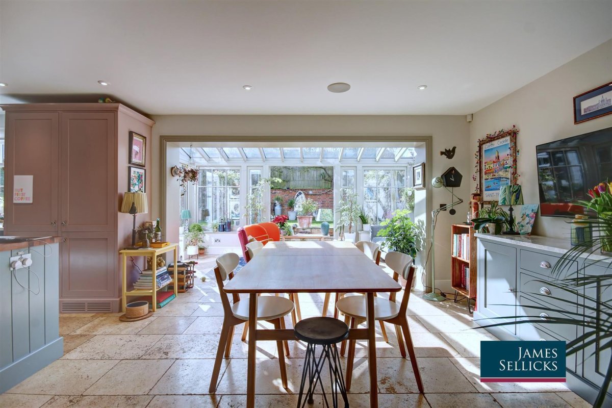 5 bedroom property for sale in Longhorn Lodge, Tur Langton