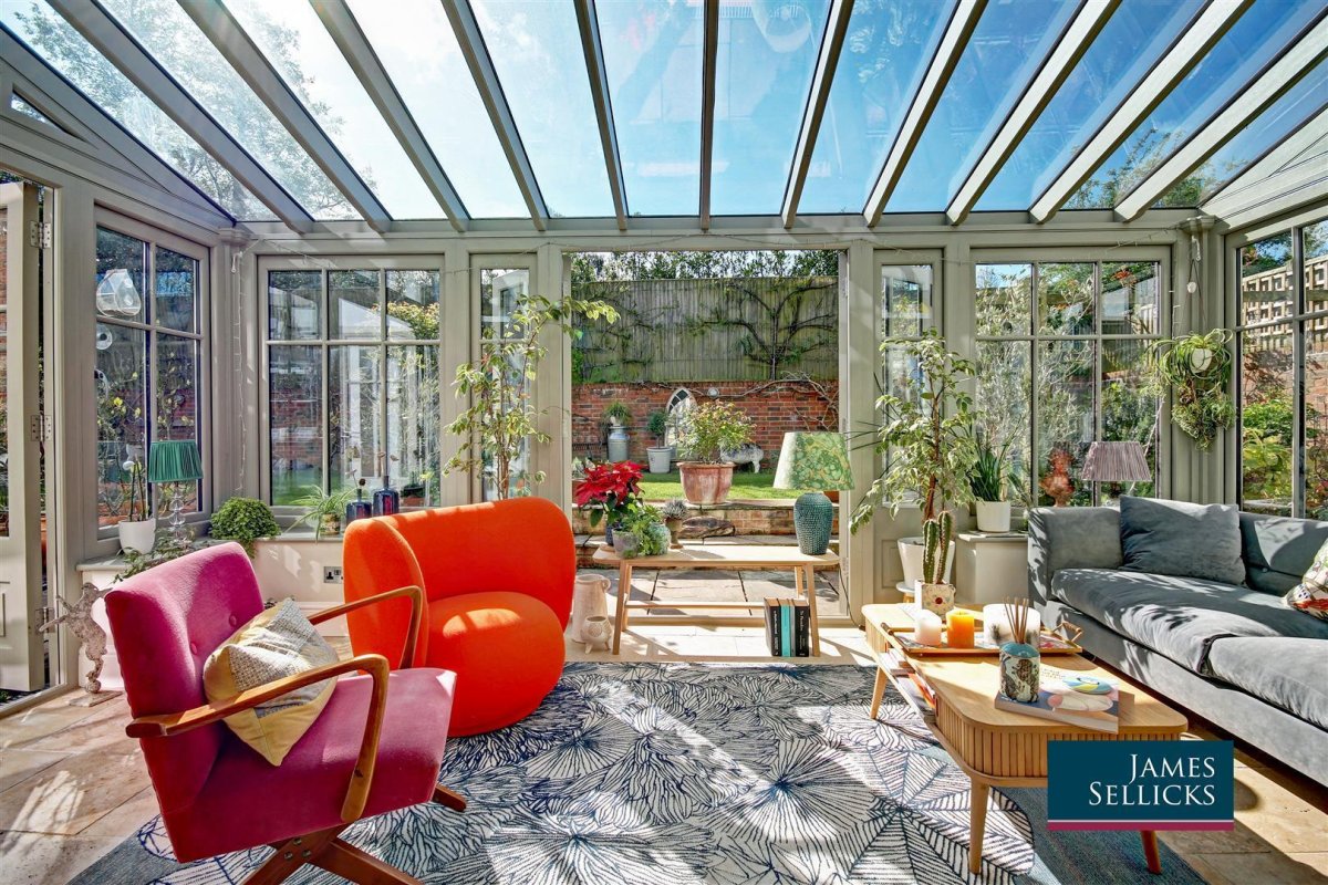 5 bedroom property for sale in Longhorn Lodge, Tur Langton