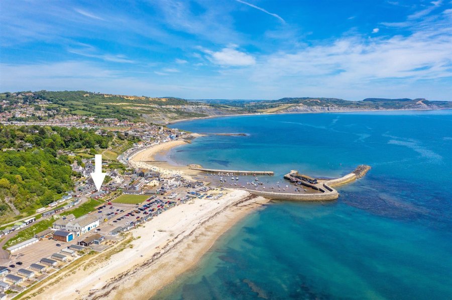 Stags 2 bedroom property for sale in Bowling Green Chalets, Lyme Regis