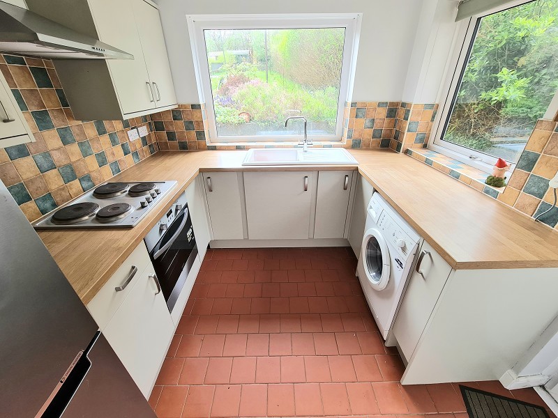 2 bedroom property for sale in Cwmbach Road, Fforestfach, Swansea, City