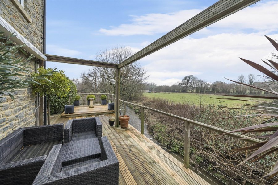 Stags 4 bedroom property for sale in Queenwell, Pymore, Bridport