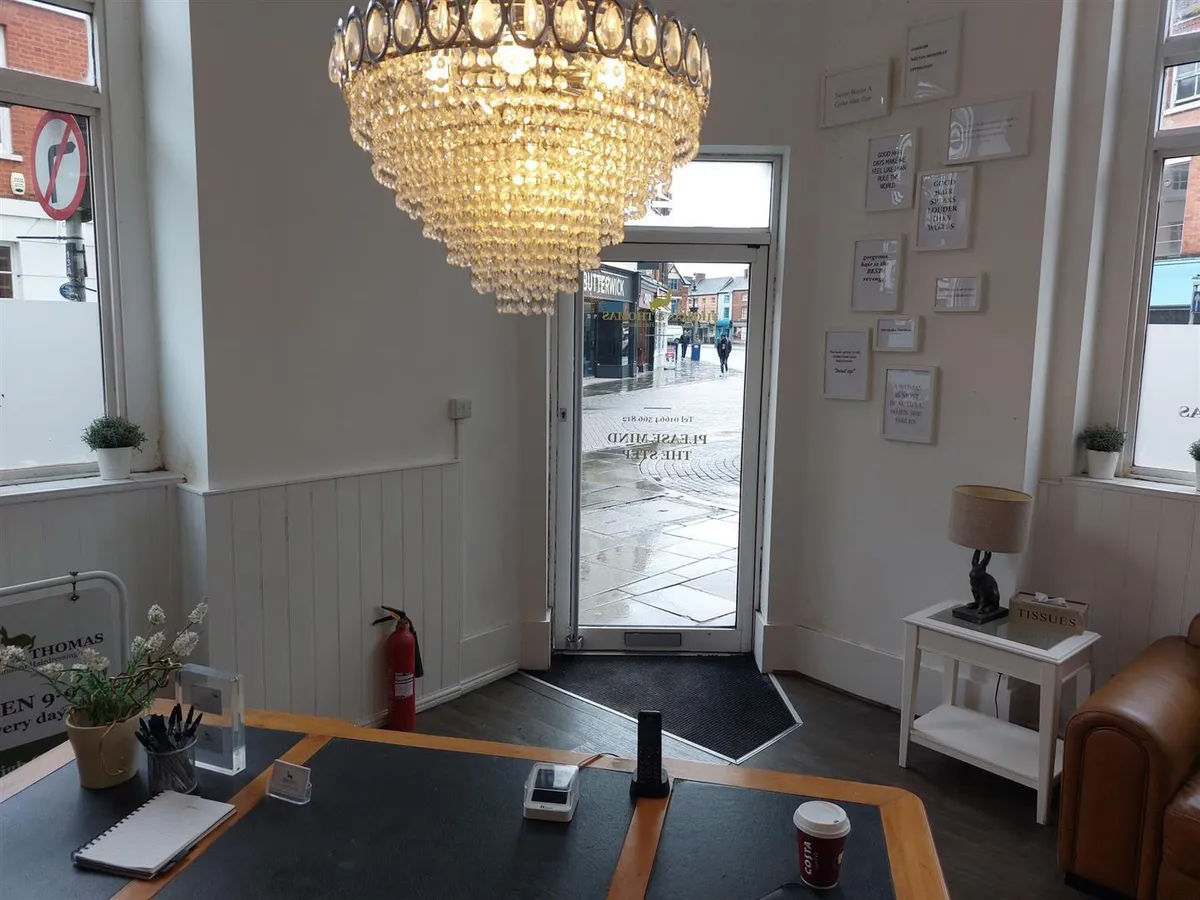 2 High street, Melton Mowbray LE13 OTR