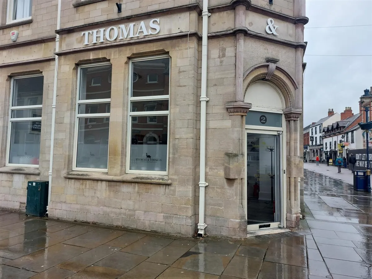 2 High street, Melton Mowbray LE13 OTR