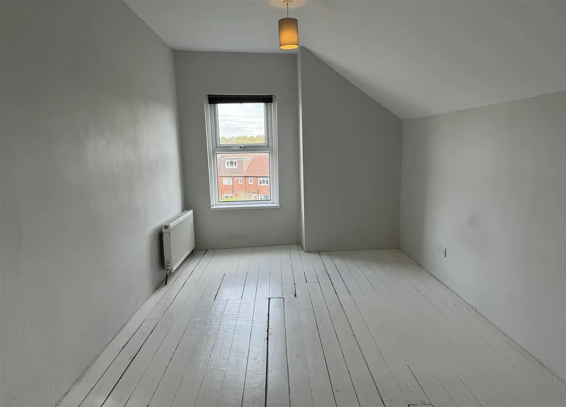 Woodville Avenue, Horsforth, LS18