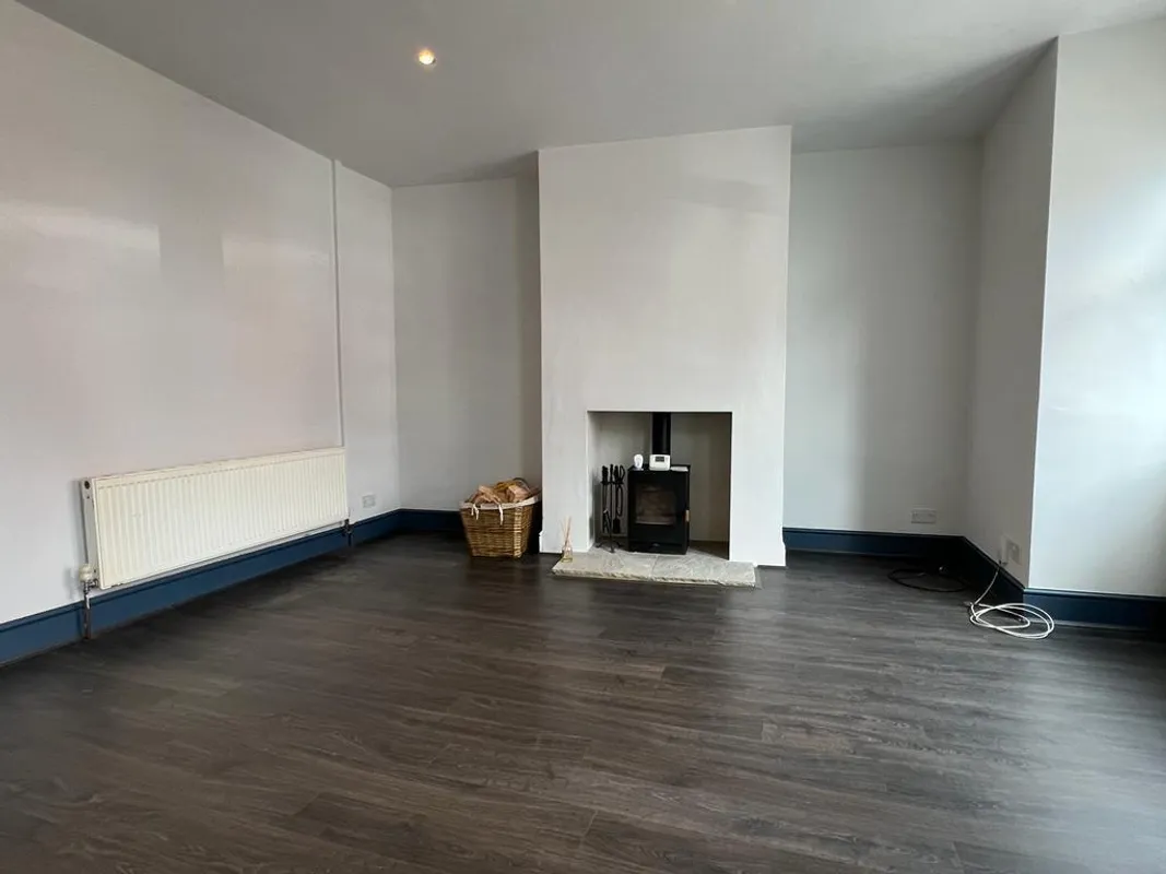 Woodville Avenue, Horsforth, LS18