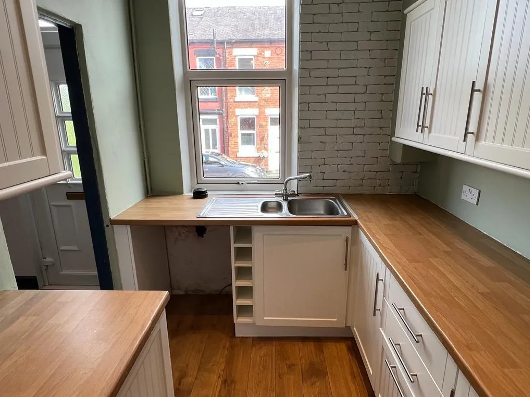 Woodville Avenue, Horsforth, LS18