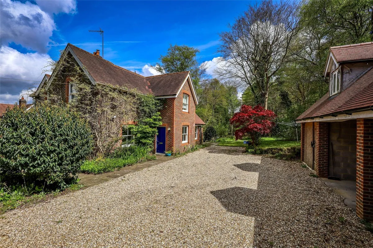 Primrose Lane, Liss, GU33