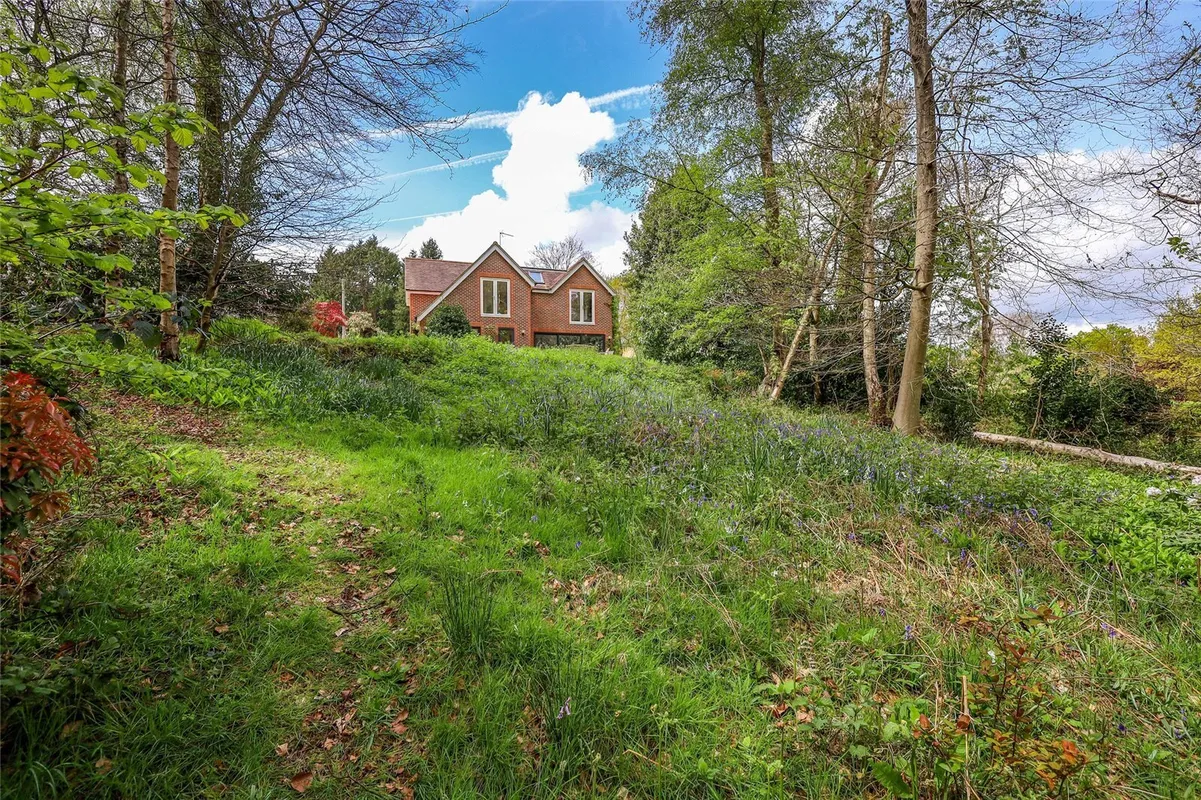 Primrose Lane, Liss, GU33