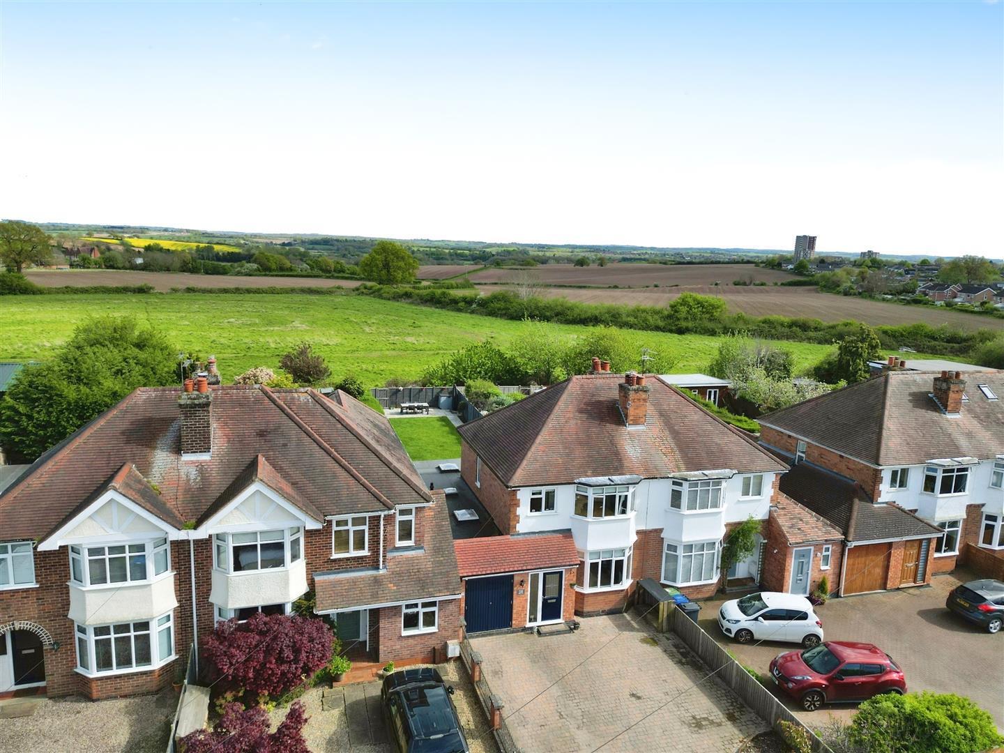 3 bedroom property for sale in Rugby Road, Cubbington, Leamington Spa Offers over £465,000