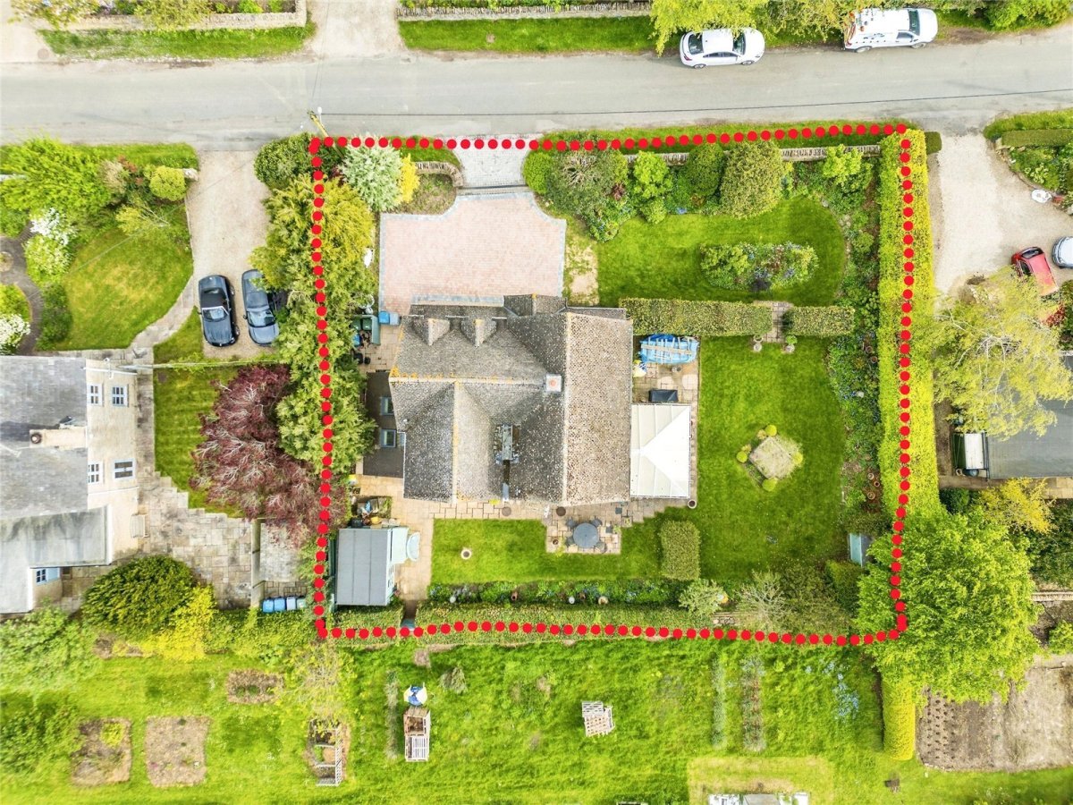 5 bedroom property for sale in Fiddlers Hill, ShiptonunderWychwood