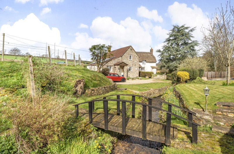 3 bedroom property for sale in Farway, Colyton, Devon, EX24 Guide