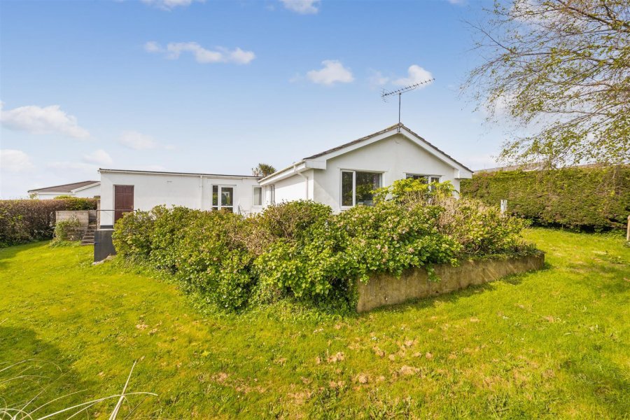 Stags 3 bedroom property for sale in Start Bay Park, Strete