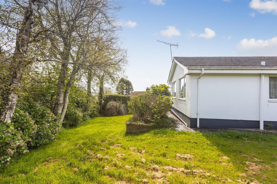 Stags 3 bedroom property for sale in Start Bay Park, Strete