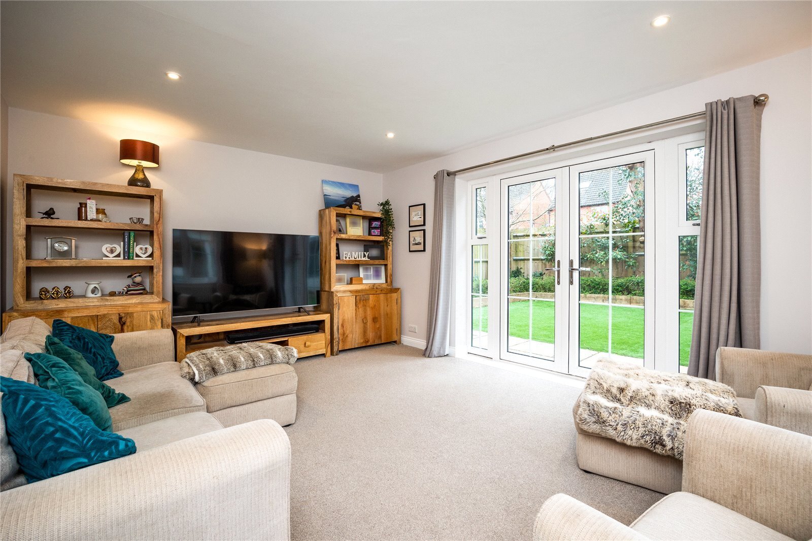 4 bedroom property for sale in Simmons Field, Thatcham, Berkshire, RG18