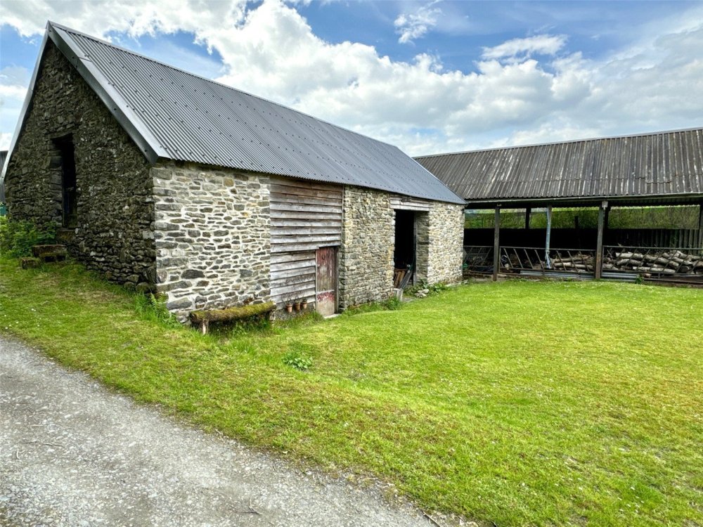 5 bedroom property for sale in Ffarmers, Llanwrda, Carmarthenshire