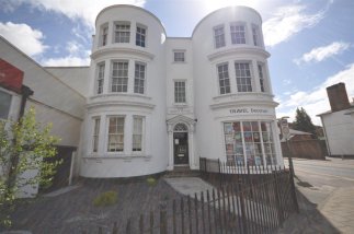 Harry Charles: Estate Agents in Watford & Hemel Hempstead