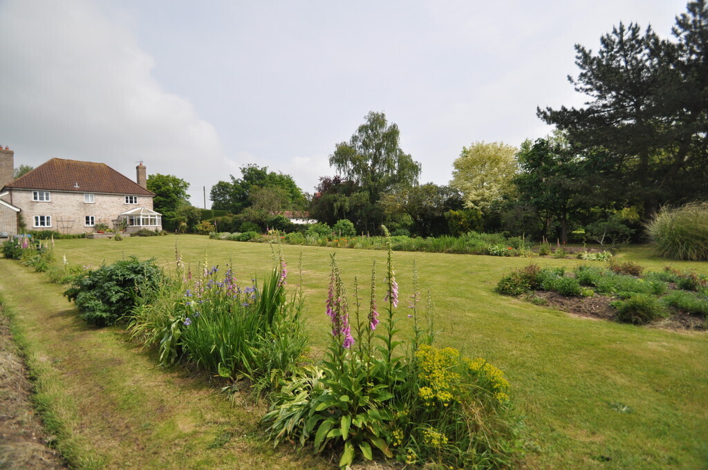4 bedroom property for sale in Southwold Road, Blyford, Halesworth