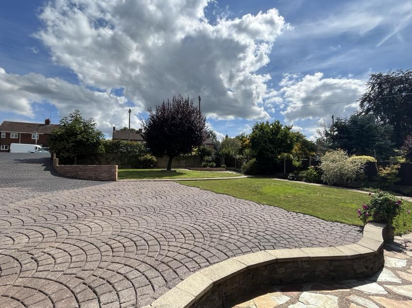 3 bedroom property for sale in Woodville Road, Hartshorne, DE11 7HW £