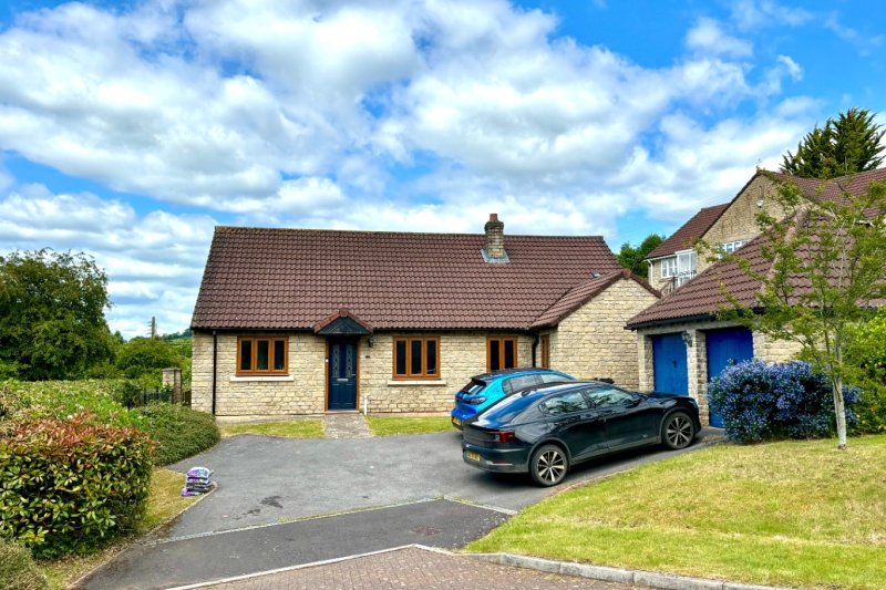 4 bedroom property for sale in Canal View, Camerton, Bath £565,000
