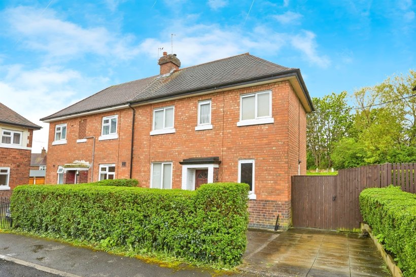 Shelley Drive, Sinfin, Derby 2 bedroom semidetached house Bagshaws