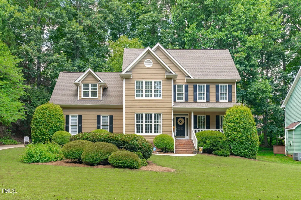5208 Sunset Walk Ln, Holly Springs, NC 27540