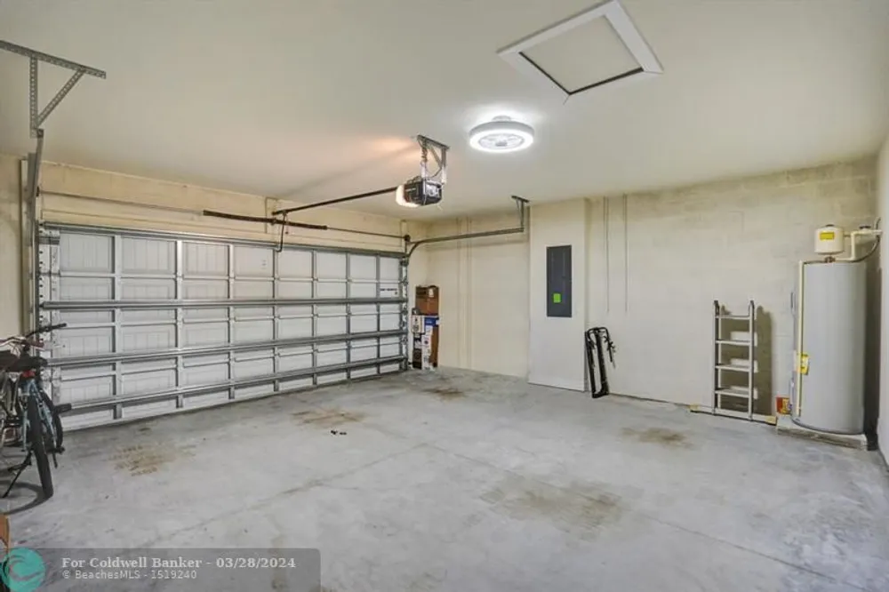 3000 Shortleaf Ave, Lauderdale Lakes, FL 33311