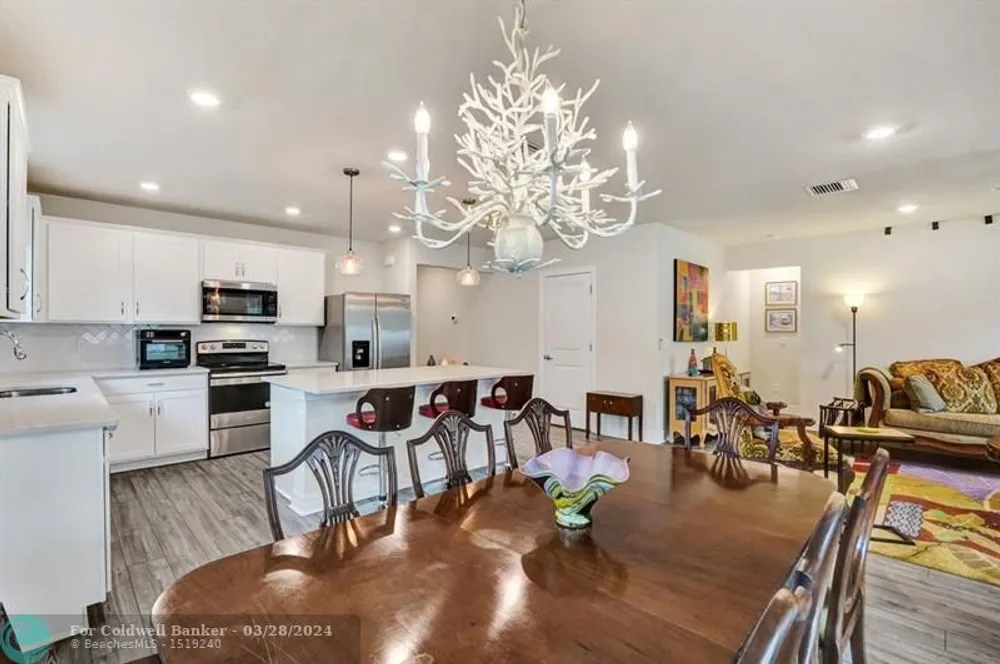3000 Shortleaf Ave, Lauderdale Lakes, FL 33311