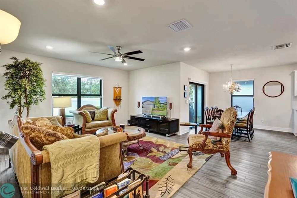 3000 Shortleaf Ave, Lauderdale Lakes, FL 33311