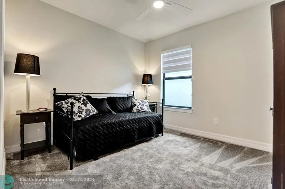 3000 Shortleaf Ave, Lauderdale Lakes, FL 33311