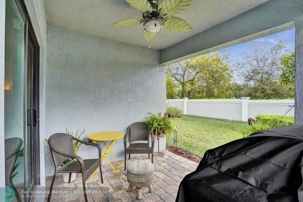 3000 Shortleaf Ave, Lauderdale Lakes, FL 33311