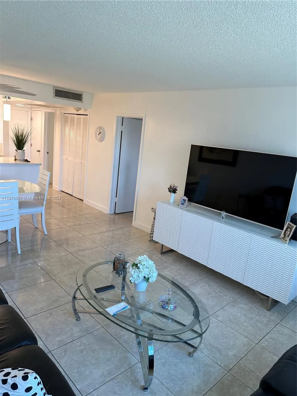 2223 Park Ln, Hollywood, FL 33021