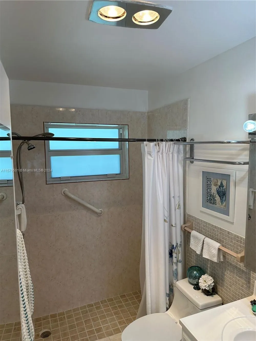 2223 Park Ln, Hollywood, FL 33021