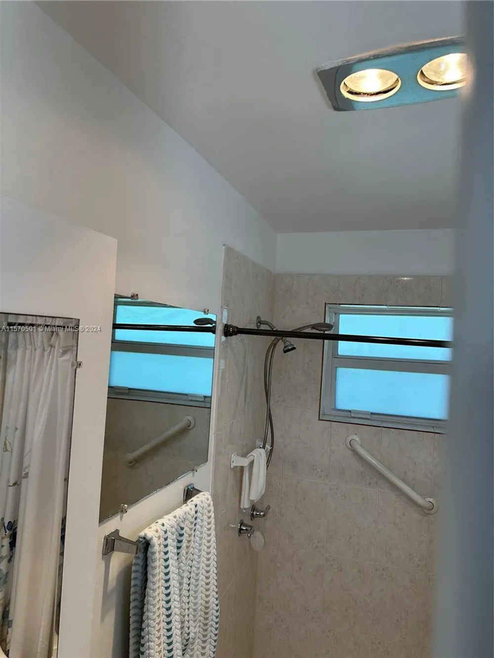 2223 Park Ln, Hollywood, FL 33021