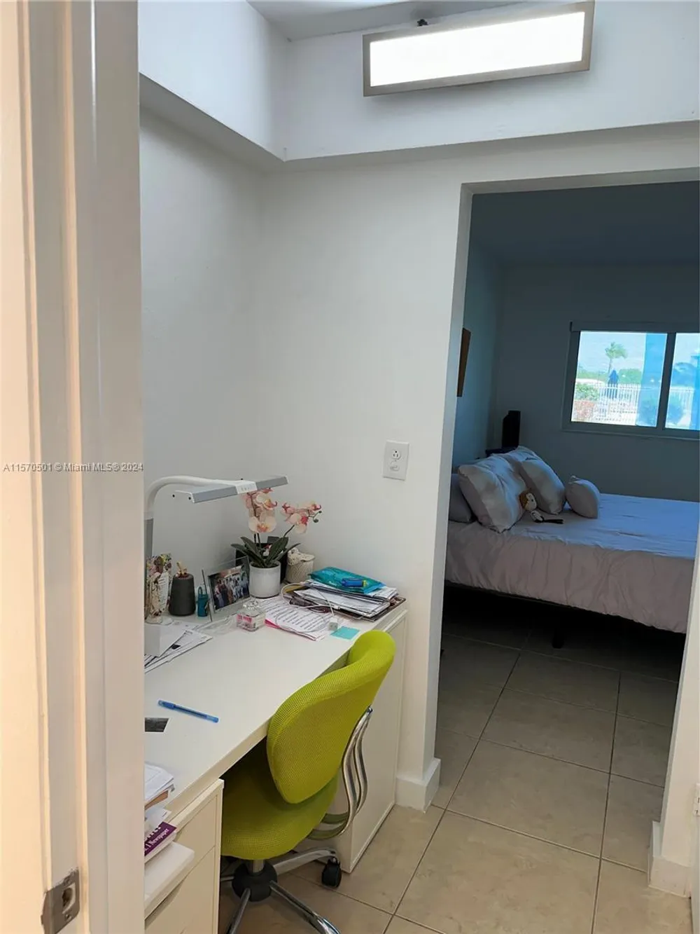 2223 Park Ln, Hollywood, FL 33021
