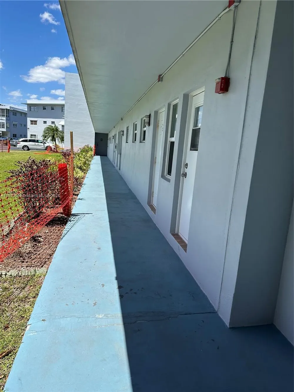 2223 Park Ln, Hollywood, FL 33021