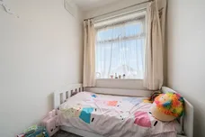 Daneland, East Barnet, EN4 photo 16
