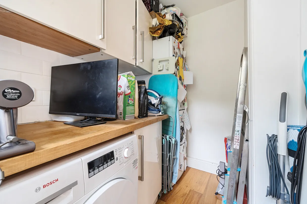 Daneland, East Barnet, EN4 photo 19